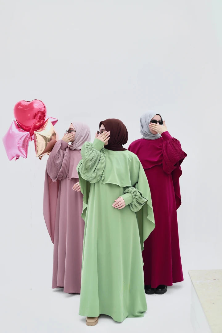 جلباب صاحبة الجلالة